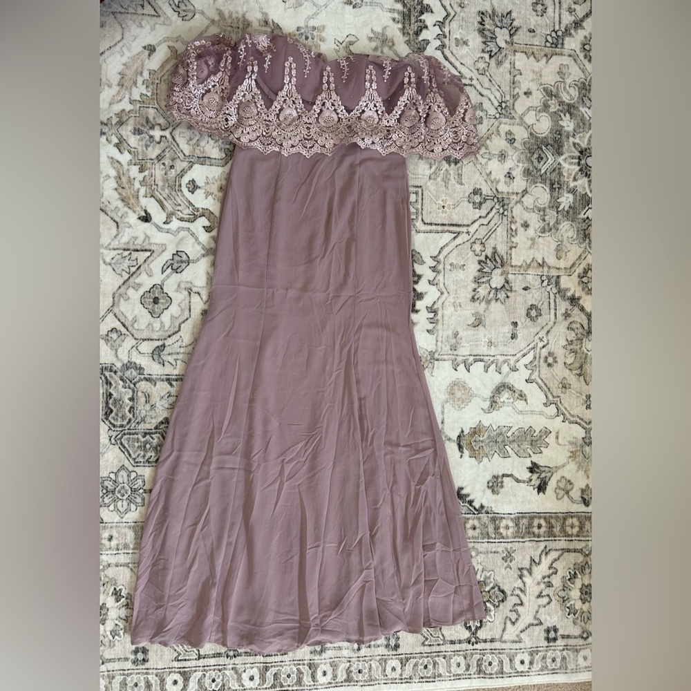 Soieblu Strapless Mauve Lace Dress size M